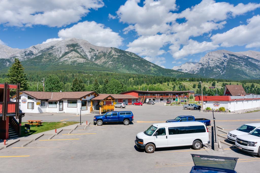Rocky Mountain Ski Lodge Canmore Zewnętrze zdjęcie