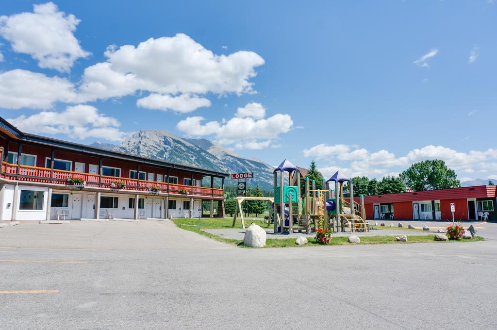 Rocky Mountain Ski Lodge Canmore Zewnętrze zdjęcie