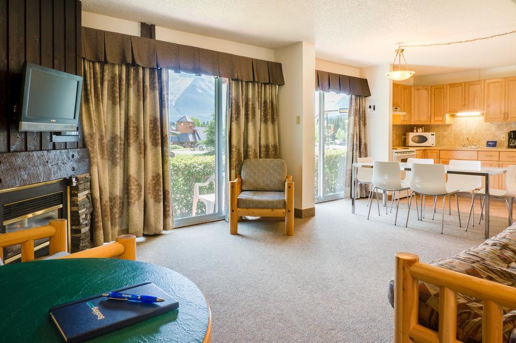 Rocky Mountain Ski Lodge Canmore Zewnętrze zdjęcie