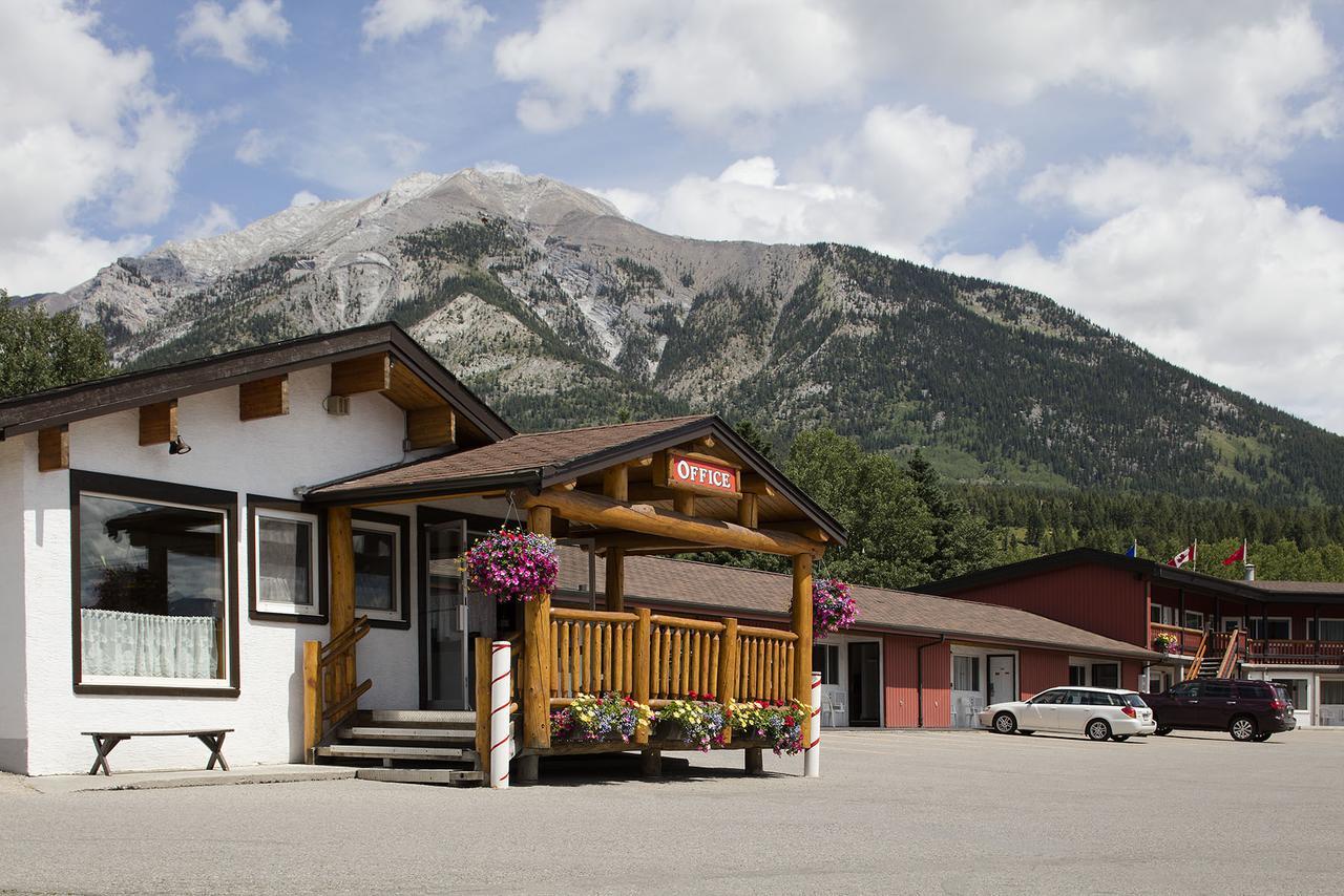 Rocky Mountain Ski Lodge Canmore Zewnętrze zdjęcie