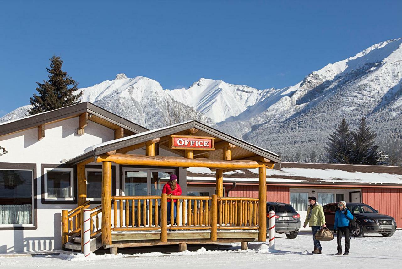 Rocky Mountain Ski Lodge Canmore Zewnętrze zdjęcie